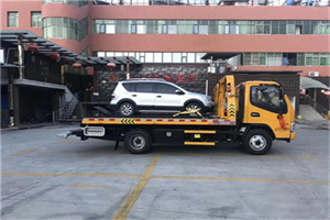 梨树县汽车紧急补胎换胎救援