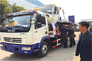 梨树县汽车道路救援拖车价格